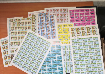 Лот 1128 - Большой объём марок для наборчиков:Карибские острова и тд...